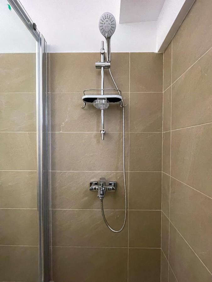 National Arena Mega Mall Elana Apartment